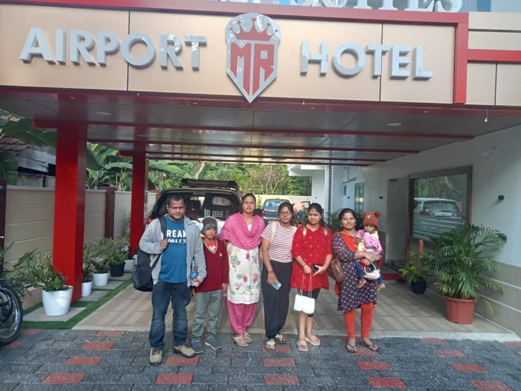 Marina Suites Airport Hotel Kochi ภายนอก รูปภาพ