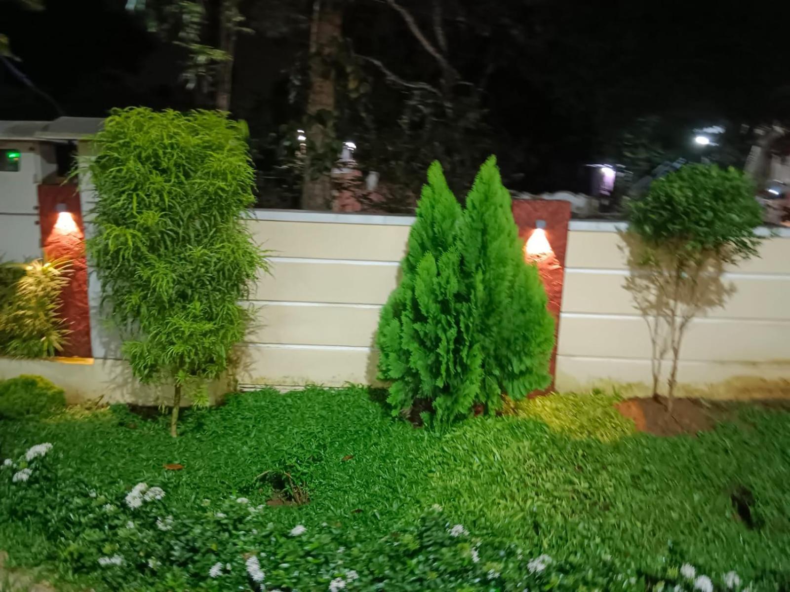 Marina Suites Airport Hotel Kochi ภายนอก รูปภาพ