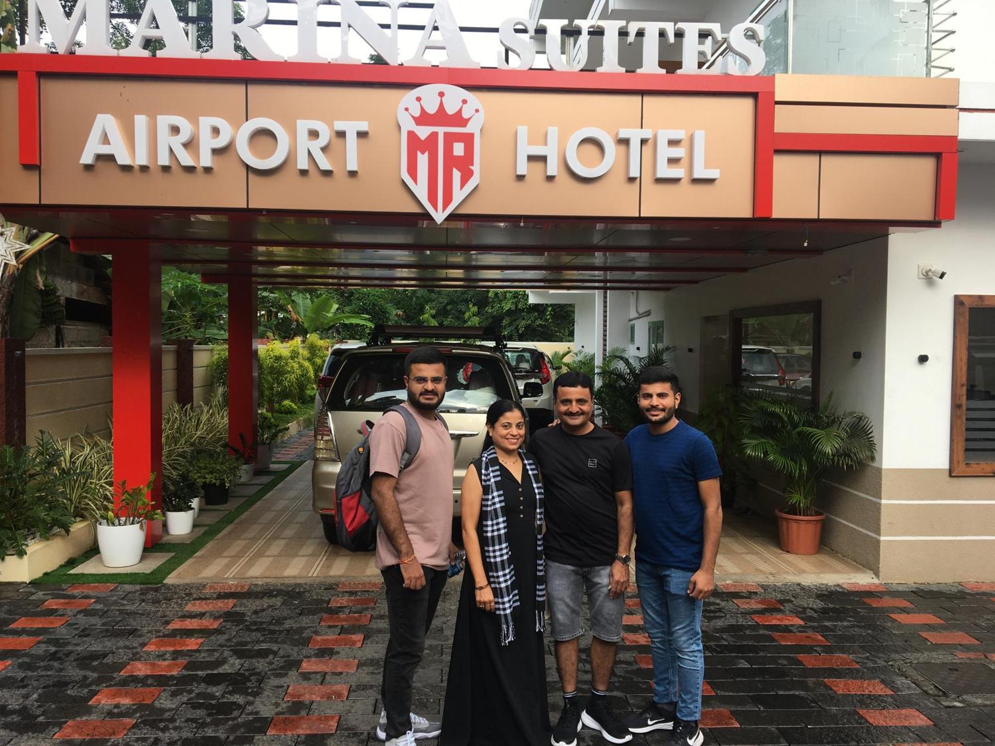 Marina Suites Airport Hotel Kochi ภายนอก รูปภาพ