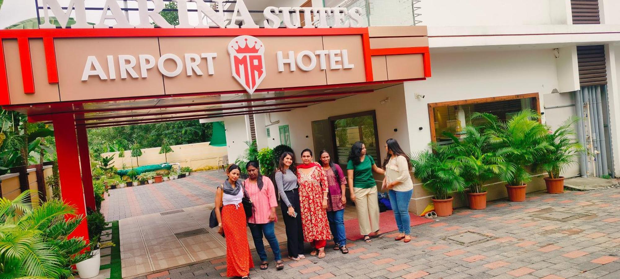 Marina Suites Airport Hotel Kochi ภายนอก รูปภาพ