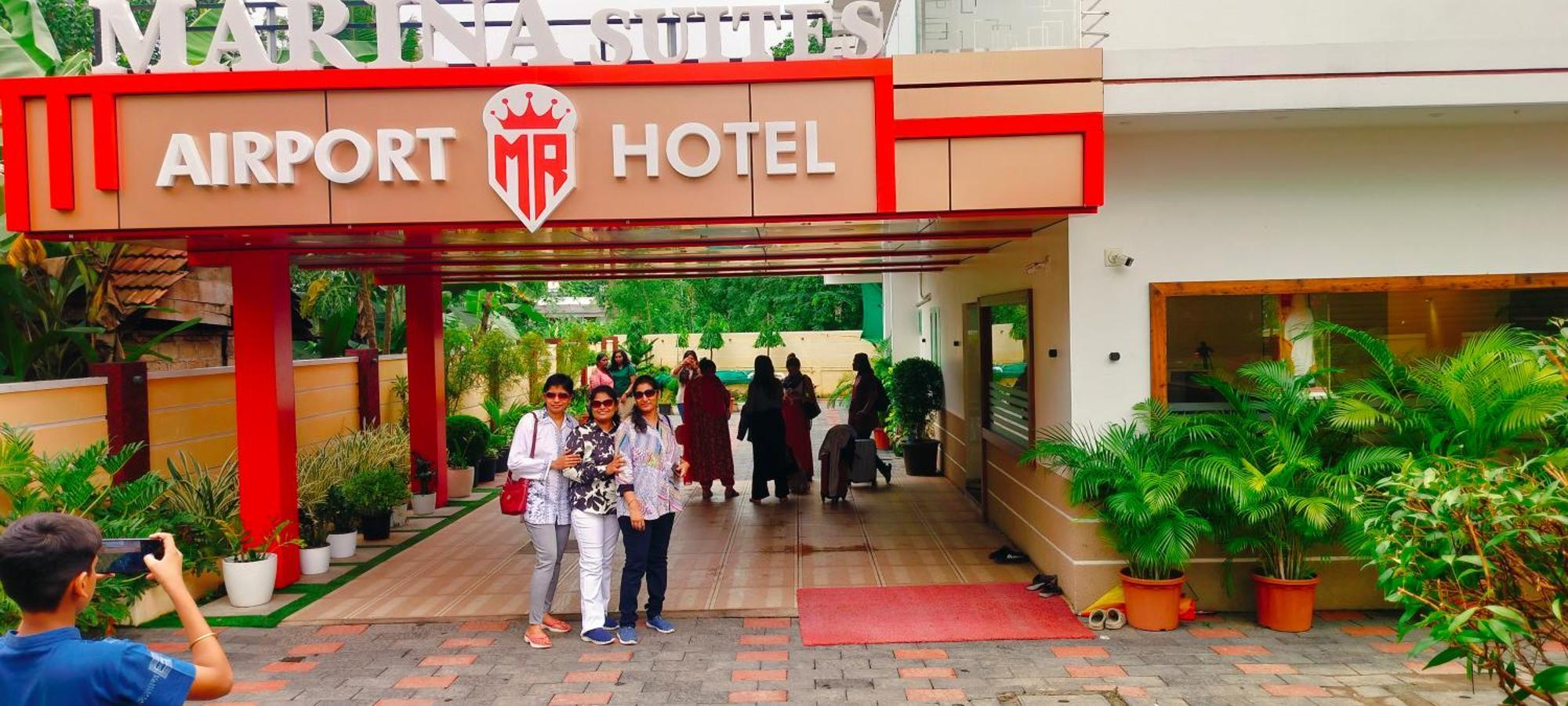 Marina Suites Airport Hotel Kochi ภายนอก รูปภาพ