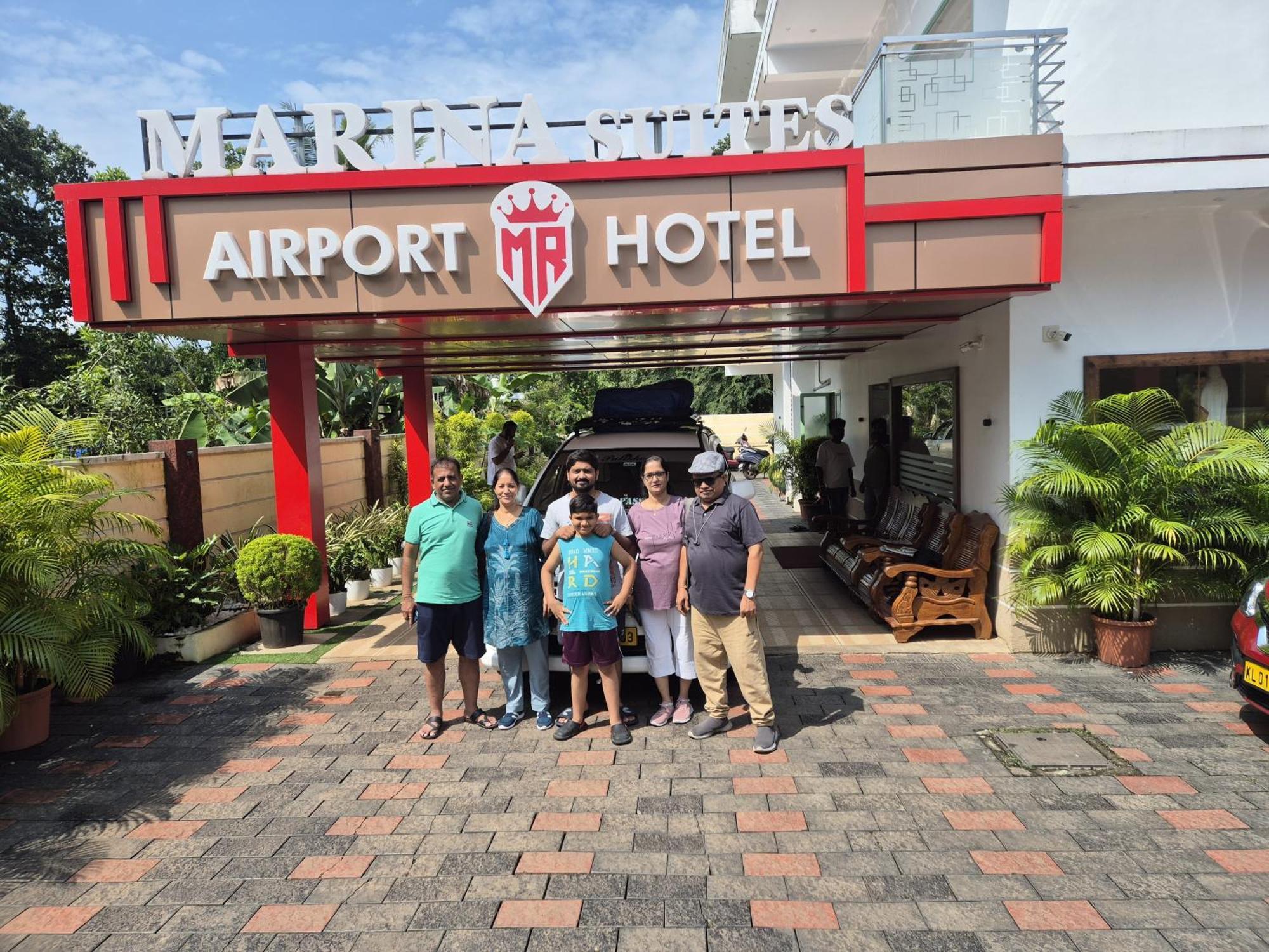 Marina Suites Airport Hotel Kochi ภายนอก รูปภาพ